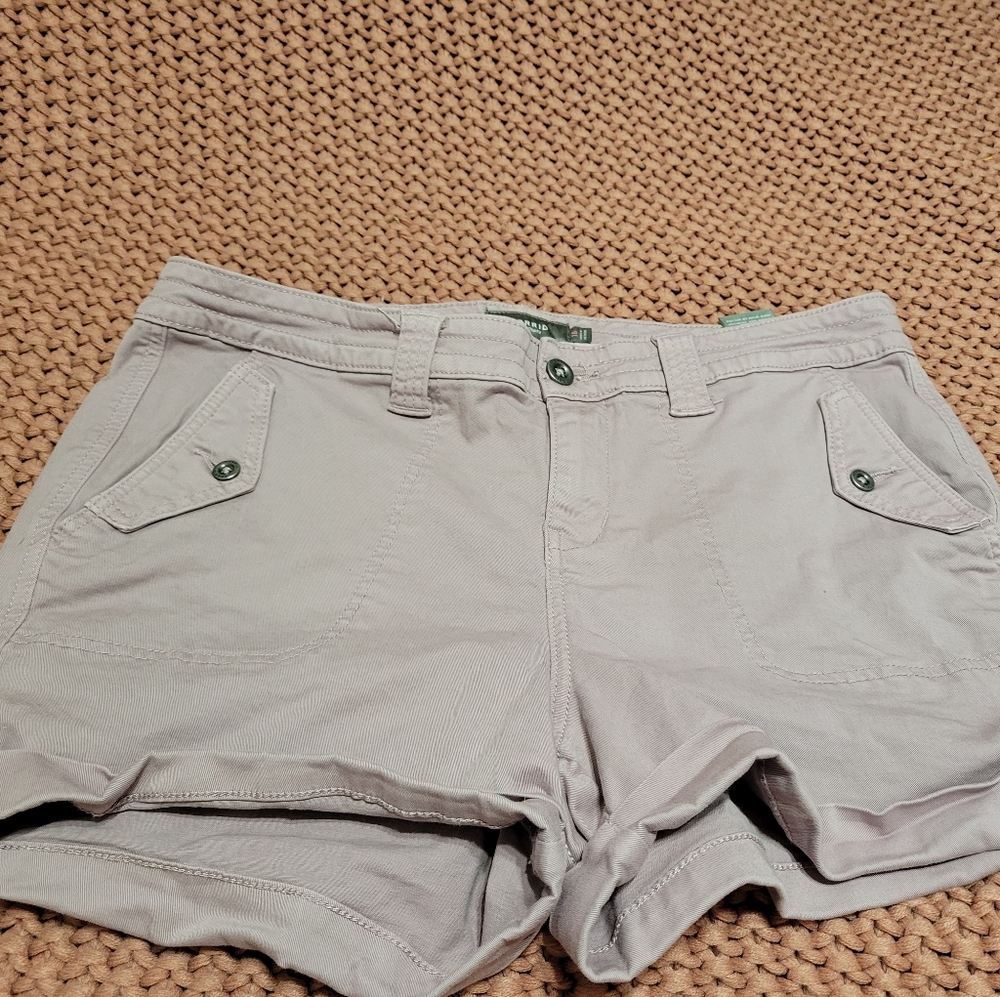 Torrid size 16 military style shorts